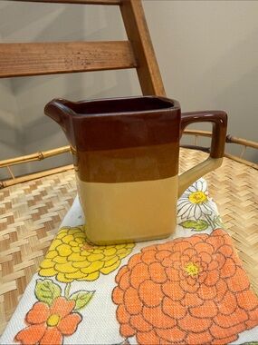 Vintage Nevco Rockingham Type Pitcher Japan Brown Tan Stoneware Utensil Holder